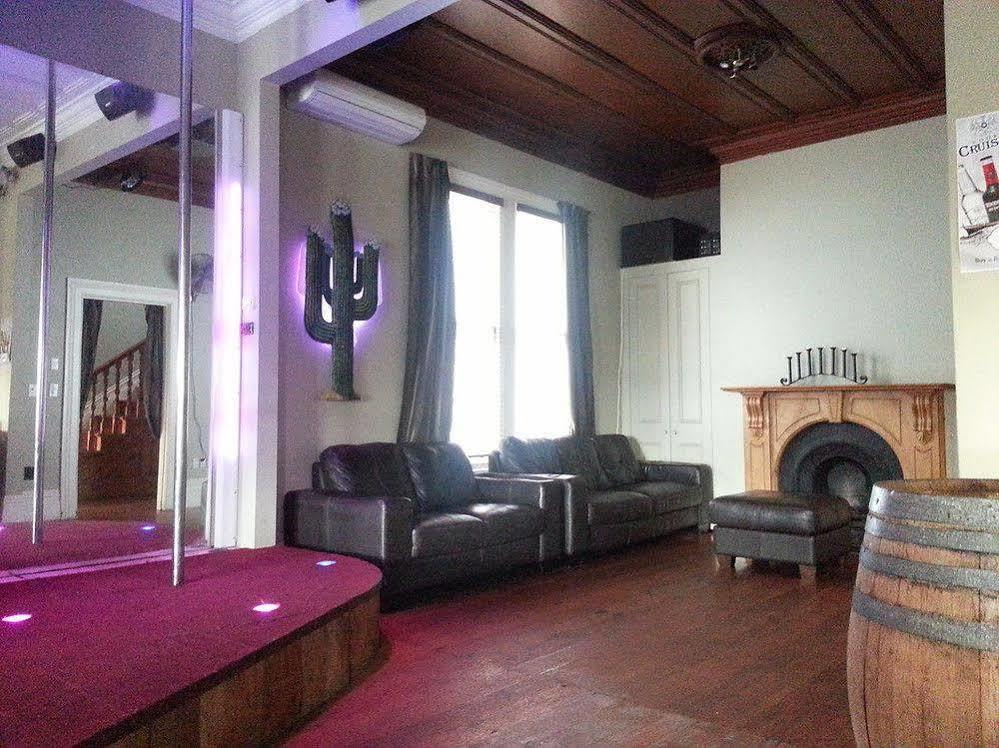 Shooters Saloon Hotel & Cabins Όκλαντ Εξωτερικό φωτογραφία